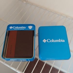 Columbia Wallet